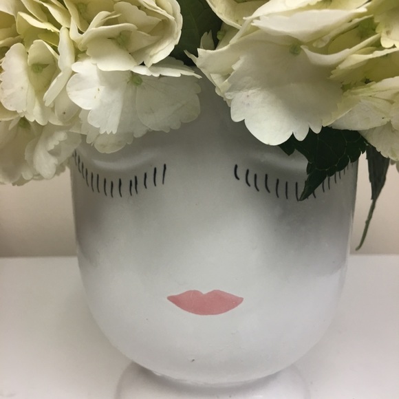 Profile Picture of Angela Sippio (@agjs2007) on Poshmark