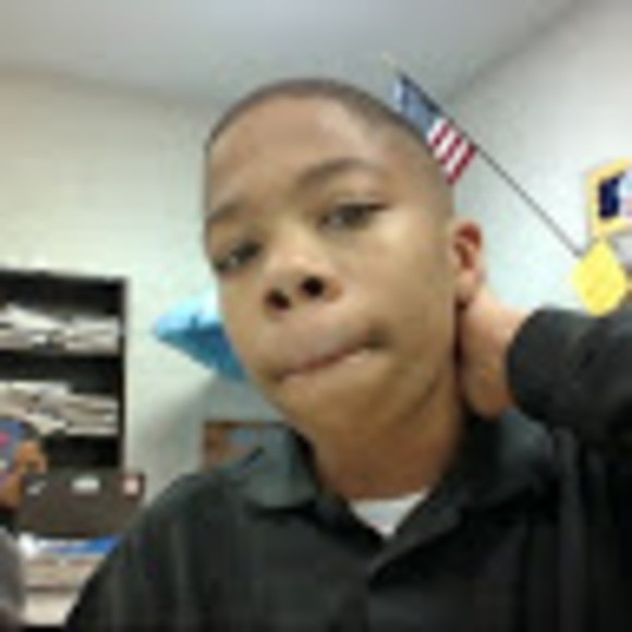 Profile Picture of Gianni Byrd (@giannibyrd) on Poshmark