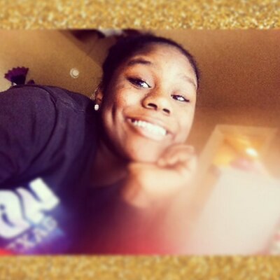 Profile Picture of Celeste Howard (@HowardCeleste) on Twitter