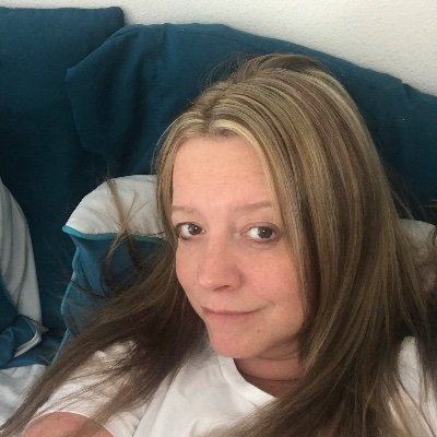 Profile Picture of Janel Lea (@JanelLe05064834) on Twitter