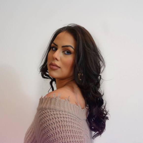 Profile Picture of Barbara Quintero (@barbaraquint185) on Poshmark
