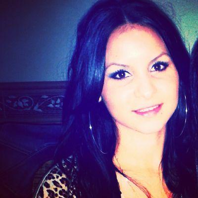 Profile Picture of ✭CriStiNa PaChEcO ✝ (@10Criistiina) on Twitter