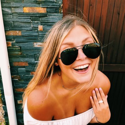 Profile Picture of Julia Weise (@julia__weise) on Twitter