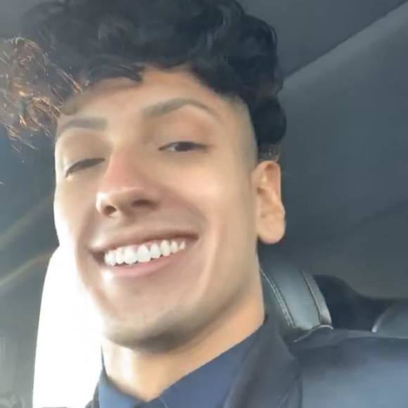 Profile Picture of Adam Salgado (@adamsalga12) on Poshmark