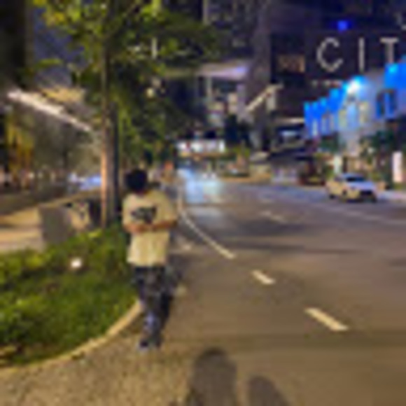 Profile Picture of Lorenzo Sivilla (@lorenzosivilla) on Poshmark