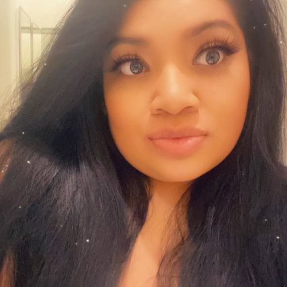 Profile Picture of Jezziikah Jezziikah (@jezzikah624) on Poshmark