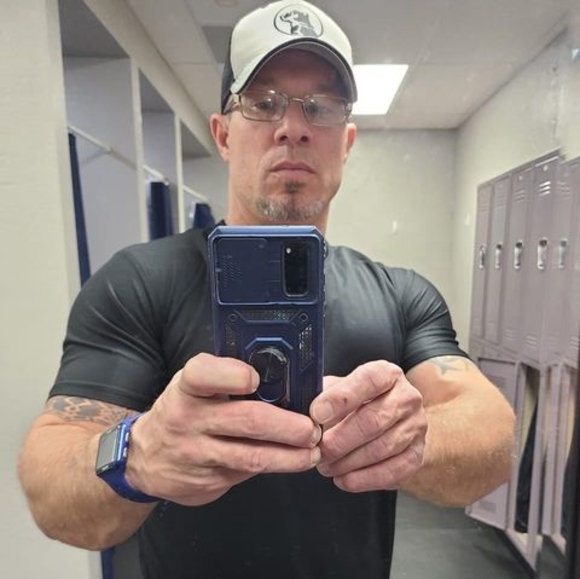 Profile Picture of Joshua Meadows (@joshmeadows1009) on Poshmark