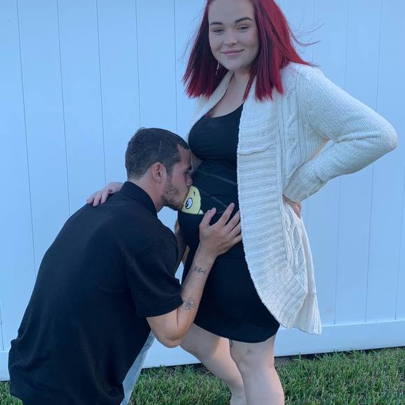 Profile Picture of Alexia Howell (@alexiahowell) on Poshmark