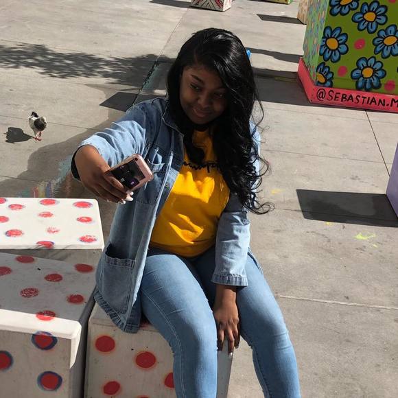 Profile Picture of Kenya Dupree (@kraziik) on Poshmark