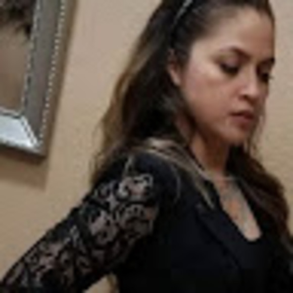 Profile Picture of Silvia Padron (@silviapadron433) on Poshmark