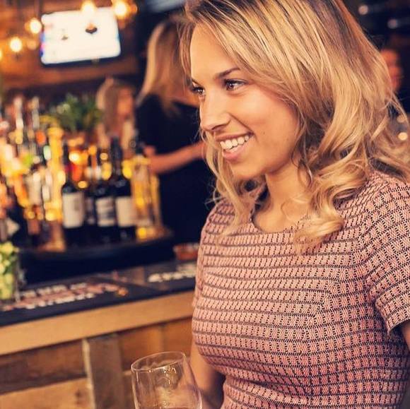 Profile Picture of Jessica Perreault (@pi_nut16) on Poshmark