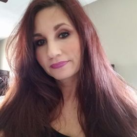 Profile Picture of Rebecca Sharp (@leodesign) on Pinterest