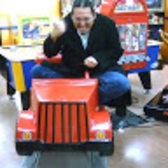 Profile Picture of Steven Roman (@2nubber8) on Poshmark