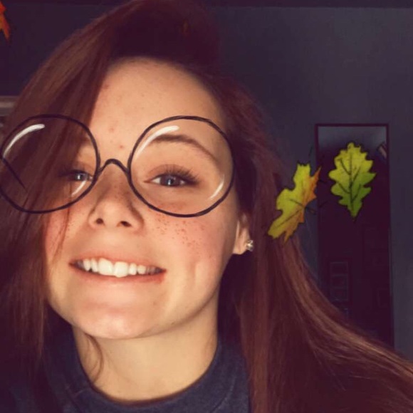Profile Picture of Jessica Rataj (@ratajjess) on Poshmark
