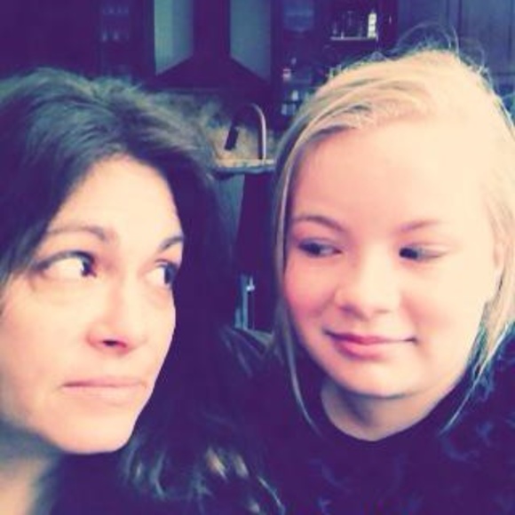 Profile Picture of Tina Linder (@emmarye) on Poshmark