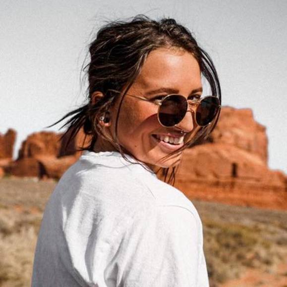 Profile Picture of Sophia Cerniglia (@phiamarie7) on Poshmark