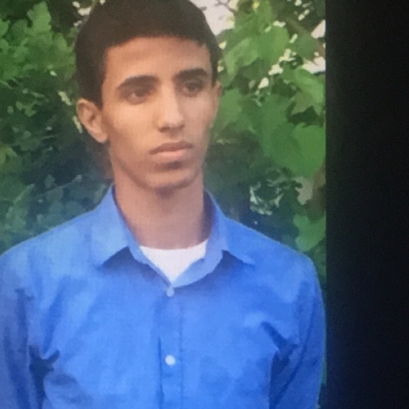 Profile Picture of Anwar Algalham (@anwar11529) on Poshmark