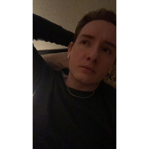 Profile Picture of Andrew Edgar (@andrewedgar) on Poshmark