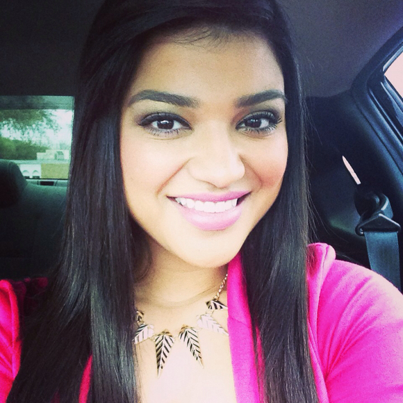 Profile Picture of Emerald Sanchez (@emerald21) on Poshmark