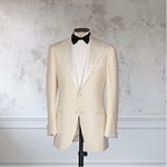 Profile Picture of 맞춤정장 루쏘소.공식 (@lussoso_official) on Instagram