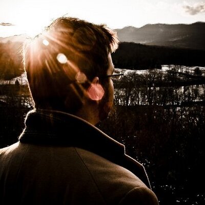 Profile Picture of Nicholas Grainger (@NGrainger) on Twitter