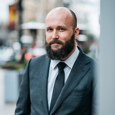 Profile Picture of Samuel P. Newton (@samuelpnewton) on Twitter