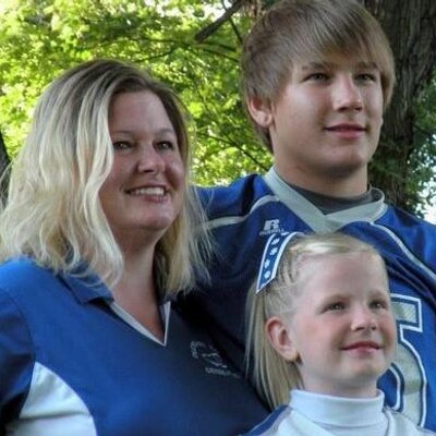 Profile Picture of Kim Zak Petcavage (@KimZakPetcavage) on Twitter