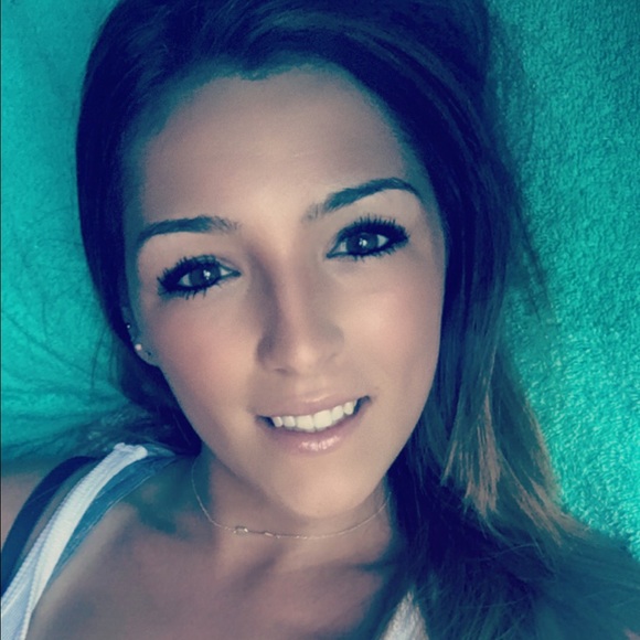 Profile Picture of Taylor Jackman (@taylorjackman21) on Poshmark