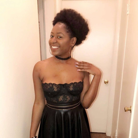 Profile Picture of Evania Joseph (@tisevania) on Poshmark