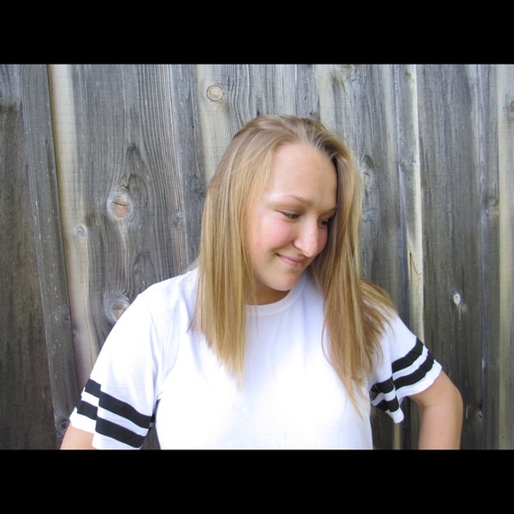 Profile Picture of Kaitlin Sterwald (@ksterwald8) on Poshmark