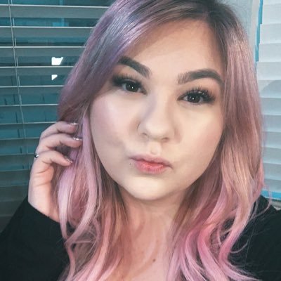 Profile Picture of Ashley Jimenez (@_ashleymichelle) on Twitter
