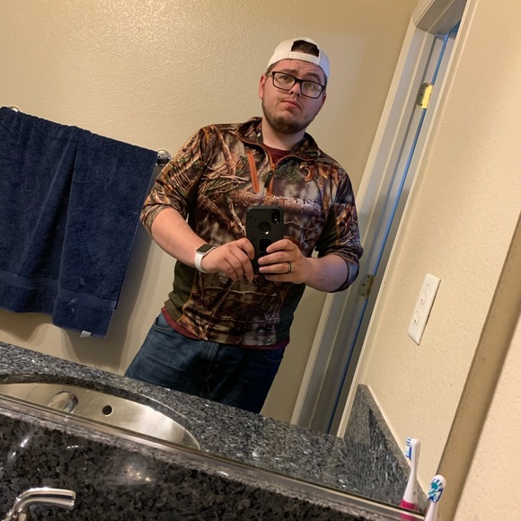 Profile Picture of Rawson Hayes (@rawsonhayes) on Poshmark