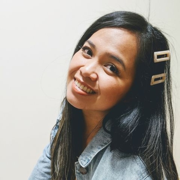 Profile Picture of Shine eisin Egar (@shine679) on Poshmark