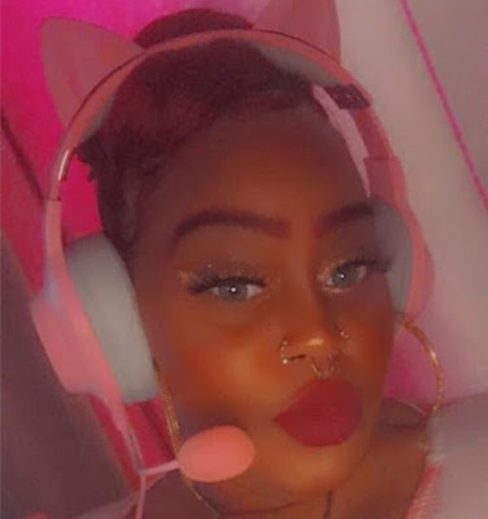 Profile Picture of Hennessy Cognac (@hennessyhog) on Poshmark