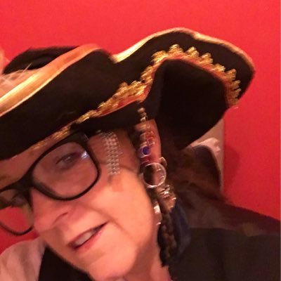 Profile Picture of Dawn Irving (@dawnsdelite) on Twitter