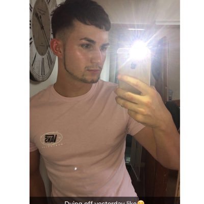 Profile Picture of Brandon Holdsworth (@BrandonHoldswo5) on Twitter