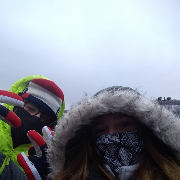 Profile Picture of Scarlett Osterhout (@scarlettosterho) on Poshmark