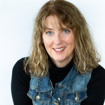 Profile Picture of Tracy Gow (@tracygowwrites) on Twitter