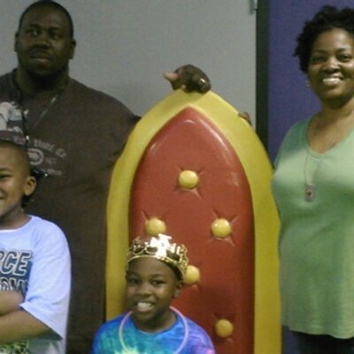 Profile Picture of Debora Scott (@DaHelpm8) on Twitter