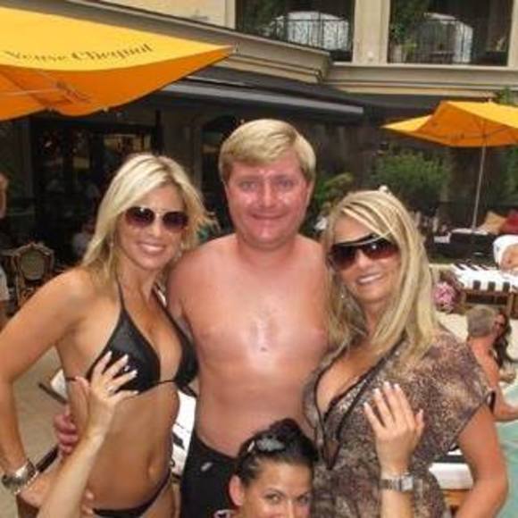 Profile Picture of Robert Larash (@rjlarash) on Poshmark