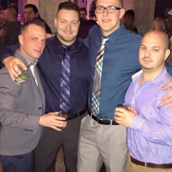 Profile Picture of Dan Wiacek (@dwiacek24) on Poshmark