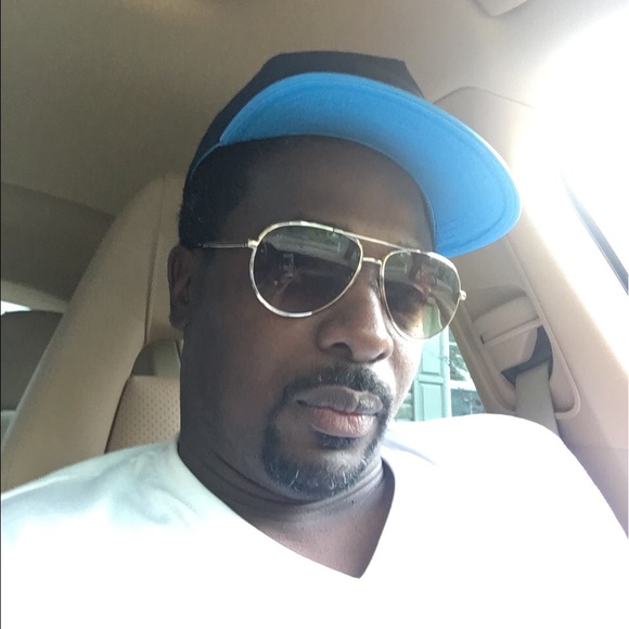Profile Picture of Delbert Dean (@delbertdean) on Poshmark