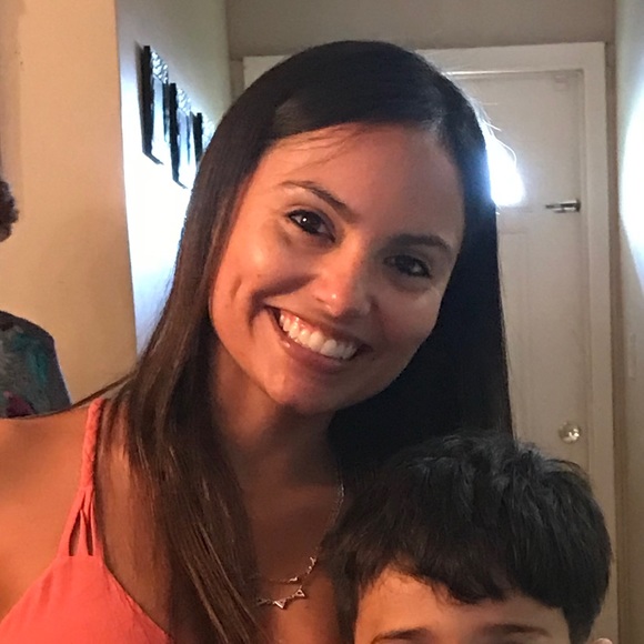 Profile Picture of Jacqueline Gomez (@jackiego29) on Poshmark
