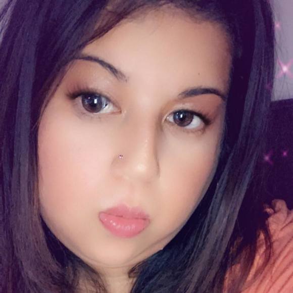 Profile Picture of Silvia Saltos (@azucena3214) on Poshmark