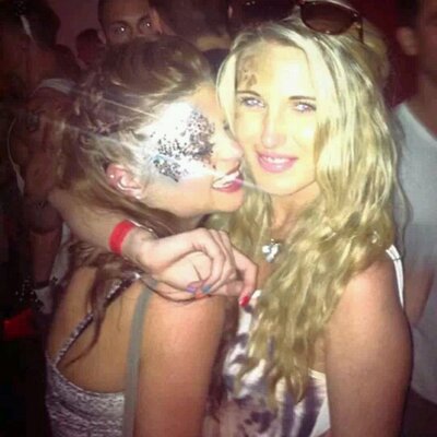 Profile Picture of April Paddock (@PaddockApril) on Twitter
