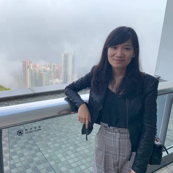 Profile Picture of Iris Hsiao (@xoxiriexox) on Poshmark