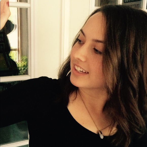 Profile Picture of Katie Blackman (@blackmmc) on Poshmark