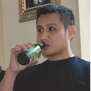 Profile Picture of Chung Huynh (@chung.huynh.376) on Facebook