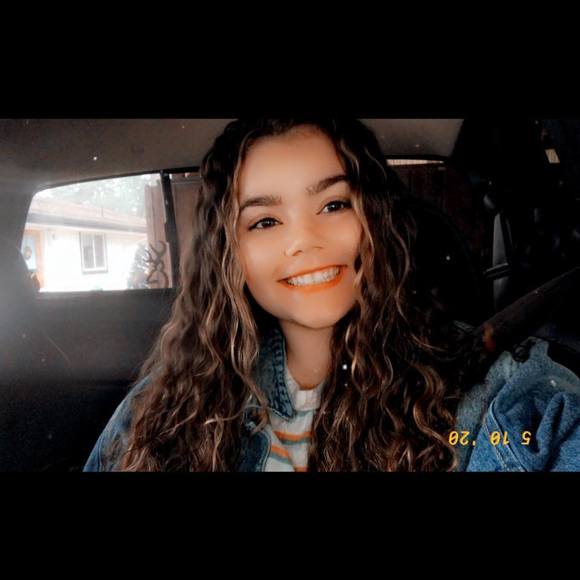 Profile Picture of Alexandra Phraner (@phraner) on Poshmark