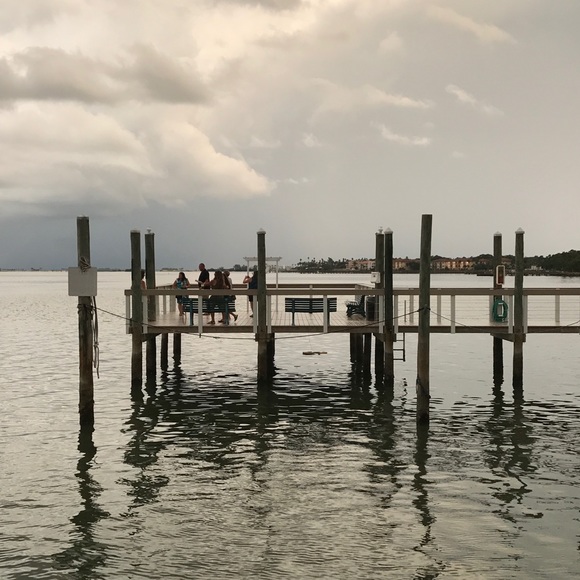 Profile Picture of Dawn Digiacomo (@dawndigiacomo) on Poshmark